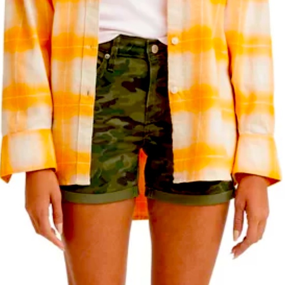 New Levi's® Camouflage Mid Length Shorts - Picture 1 of 9